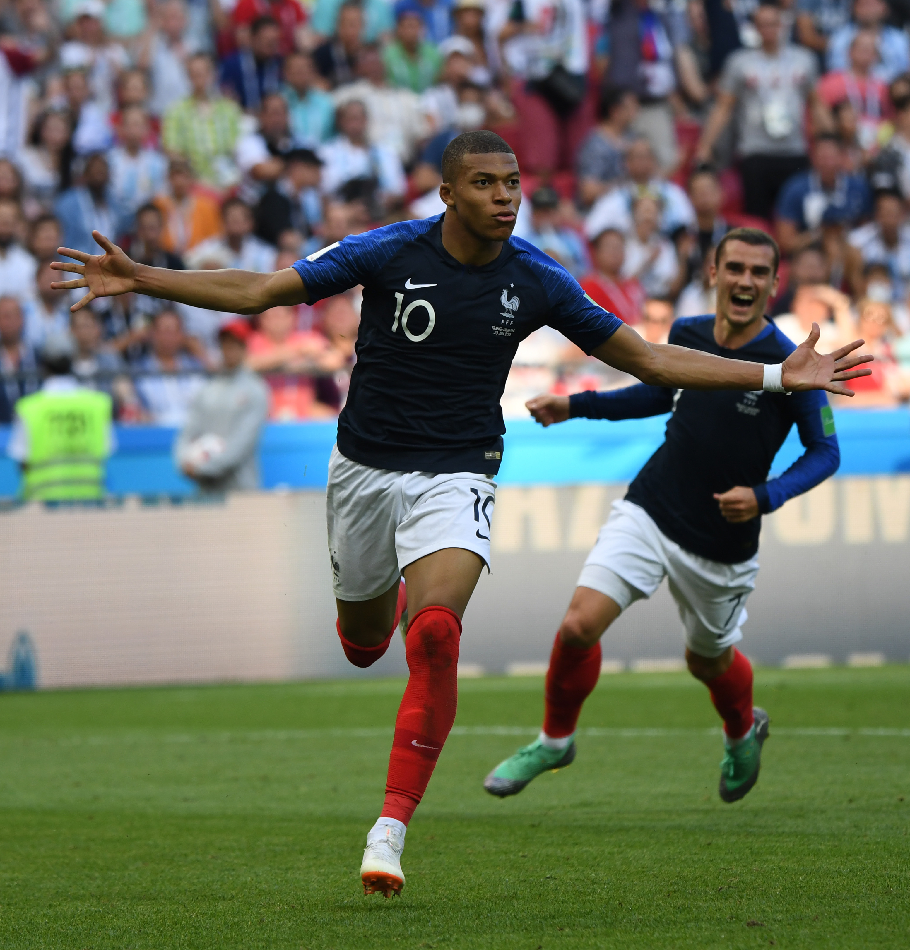 欧联杯 - 萨格勒布迪纳摩对阵皇家贝蒂斯（欧联杯：萨格勒布迪纳摩迎战皇家贝蒂斯）