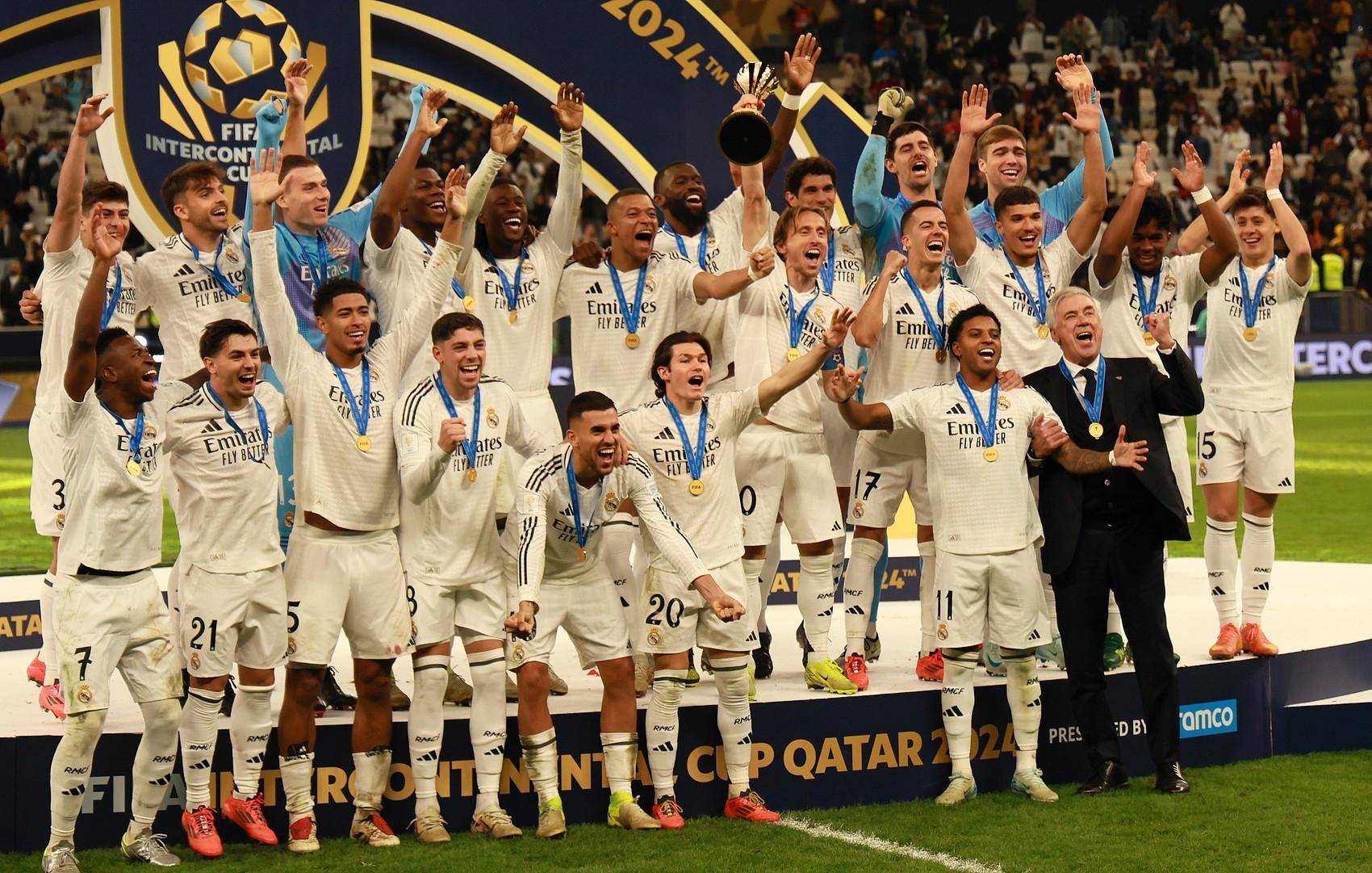 骑士加时险胜对手（骑士加时艰难击败对手）