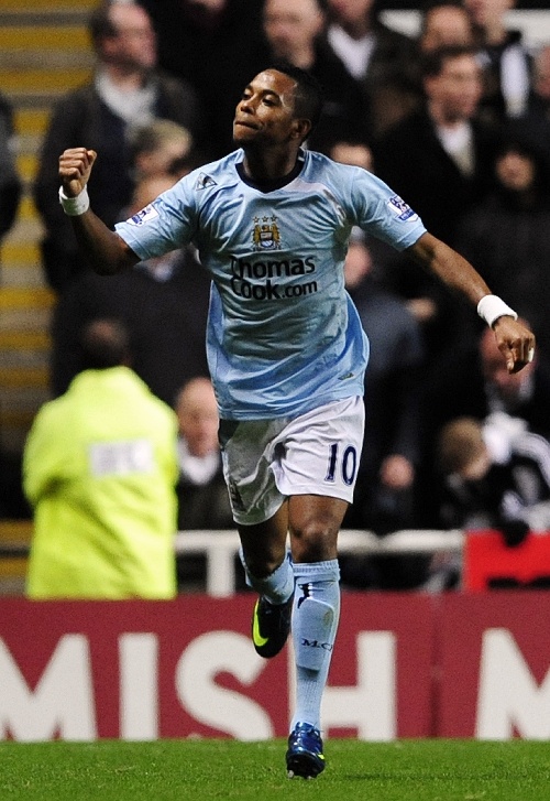 皇马更衣室失控！面临下课危机，欧冠踢曼城是最后机会（皇马更衣室风波升级，主帅帅位告急，欧冠战曼城成最后一搏）