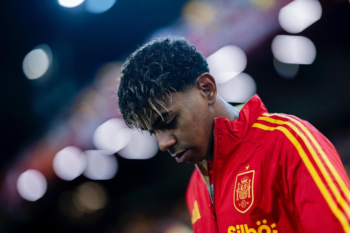 中国足协代表团访问法兰克福俱乐部，双方开展深度交流（中国足协代表团到访法兰克福俱乐部 双方就合作开展深入交流）