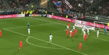 李霄鹏告别青岛海牛：战术调整与未来展望