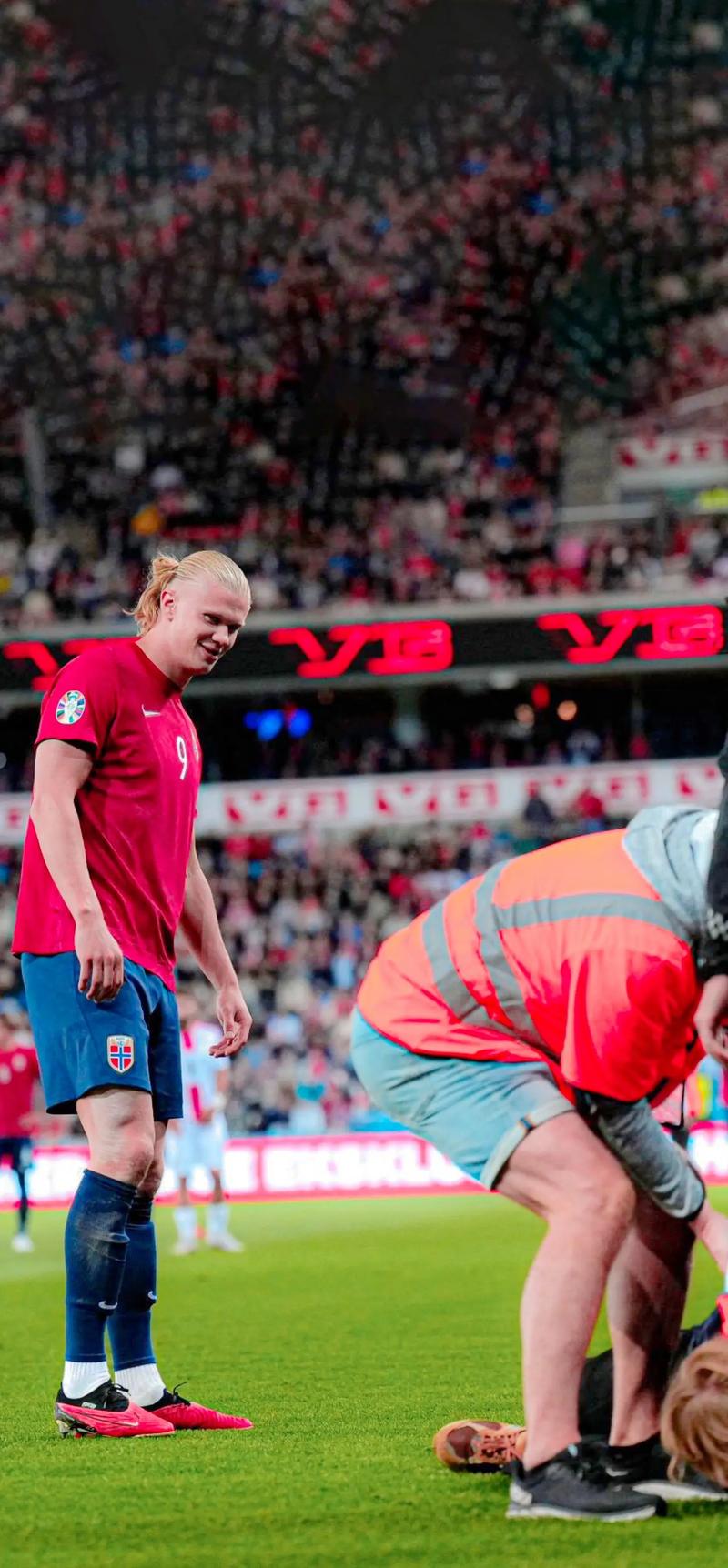 因伤缺席本月国际比赛日最贵11人阵容：亚马尔、登贝莱领衔（亚马尔、登贝莱领衔：本月国际比赛日因伤缺阵的身价最高11人）