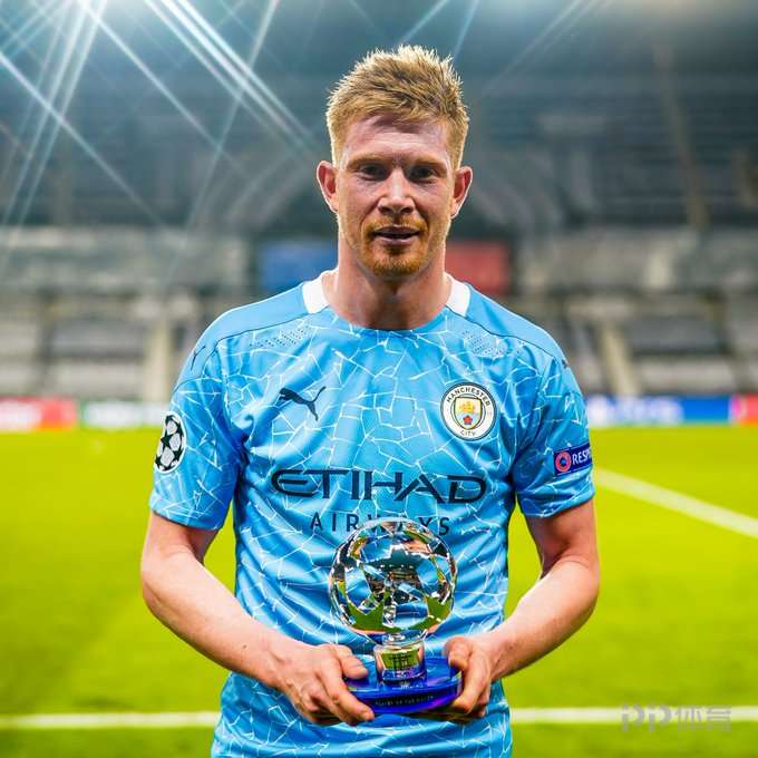 萨福诺夫成本世纪以来，首位在点球大战4次扑点的大巴黎门将（萨福诺夫创纪录，成巴黎本世纪首位在点球大战扑出4点球的门将）