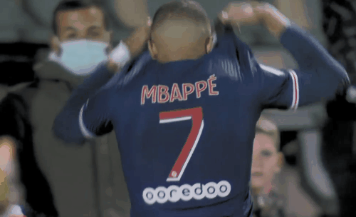 记者：李国旭参加国足主帅选聘不是秘密，一个多月前就在准备（记者称：李国旭竞聘国足主帅非秘密，筹备已逾一个月）