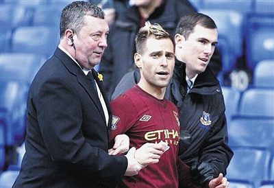 早报：功成名就不是目的，让自己快乐快乐这才叫做意义（早报：名利非终点，快乐才是人生的意义）