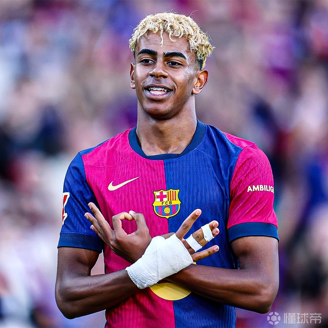 巴黎圣日耳曼姆巴佩梅开二度（巴黎圣日耳曼前锋姆巴佩两度建功）