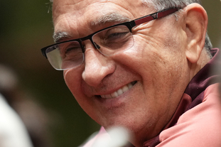 日本球员英超联赛射手榜 三笘薰15球反超冈崎慎司（三笘薰轰入15球登顶英超日本射手榜，力压冈崎慎司）