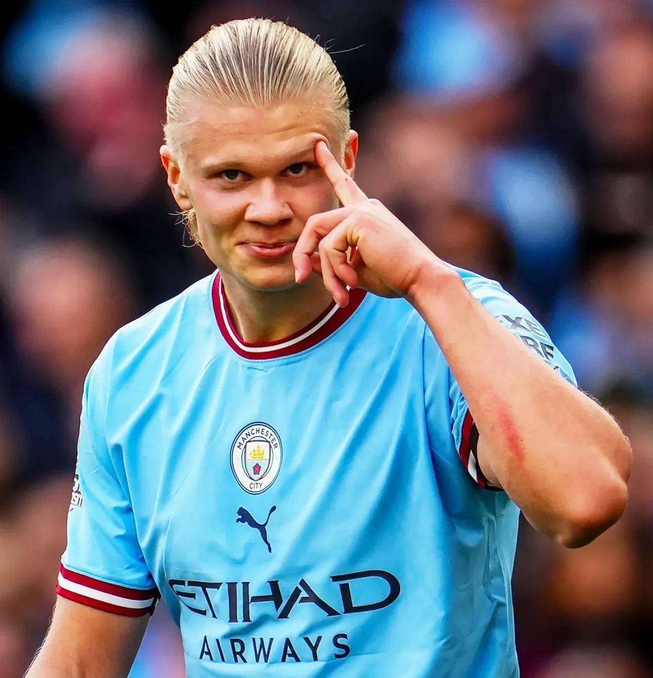 4场比赛收获10分！官方：马雷斯卡当选英超11月最佳教练（英超11月最佳教练出炉：马雷斯卡当选，4战豪取10分）