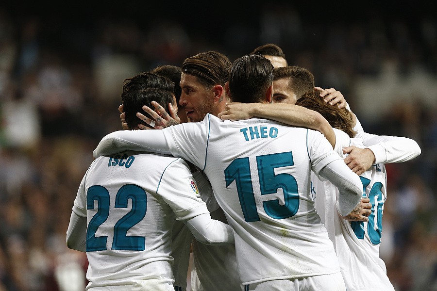 博斯：瑟洛特让球队难以应对；比赛前30分钟属于埃因霍温（博斯：瑟洛特让我们难以招架，前30分钟由埃因霍温主导）