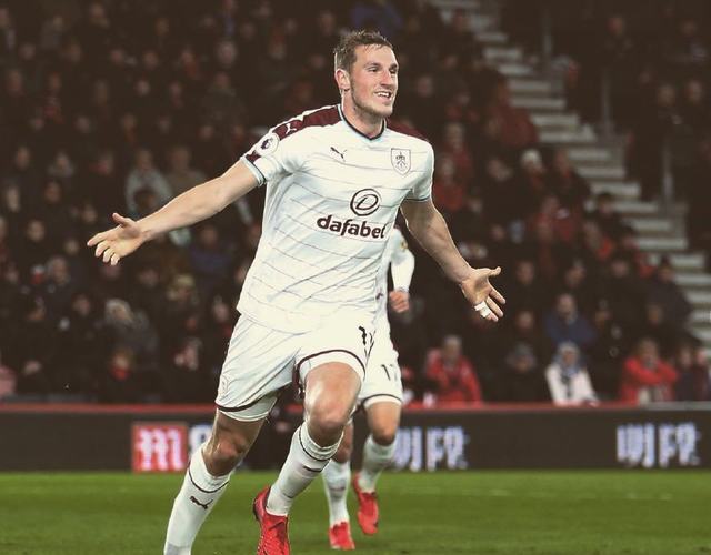 官方：光州FC与36岁老将中卫安泳奎续约至2027年（光州FC官宣：36岁中卫安泳奎续约至2027年）