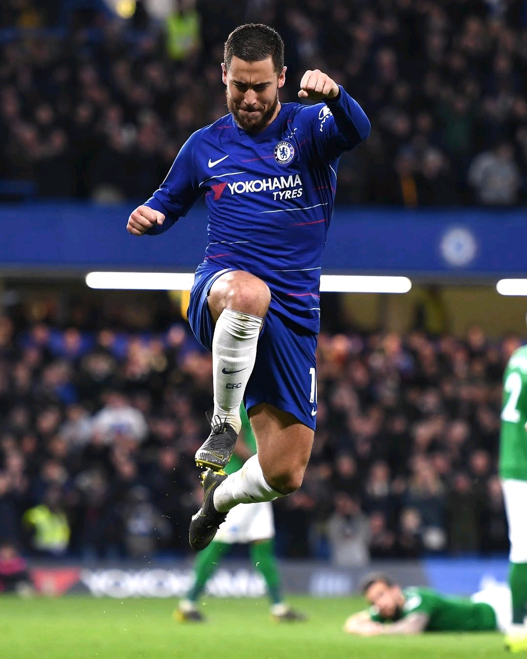 龙赛罗转发巴萨“第12人”贴文：他们承认了内格雷拉丑闻（龙赛罗转发巴萨“第12人”动态：等同承认内格雷拉案）