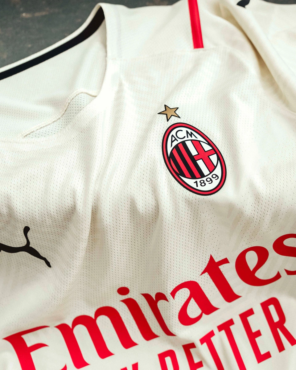 罗马诺：米兰将在一月物色新前锋，正在与菲尔克鲁格谈判（罗马诺：米兰计划一月引进前锋，正与菲尔克鲁格洽谈）