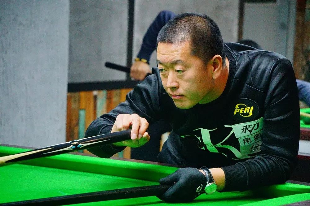 这使得他们 这使得他们